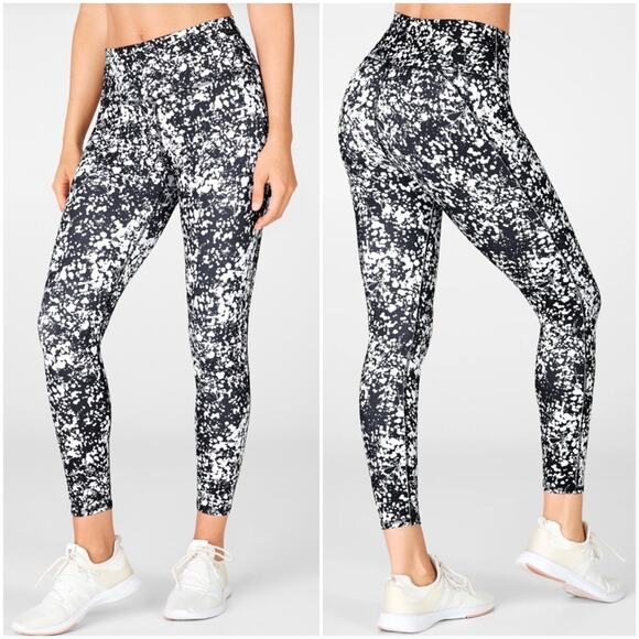 PowerHold made by Fabletics Define High-Waisted 7/8 Legging - Picture 1 of 8